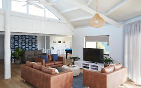 Barefoot Bungalow - Beachfront Byron Bay